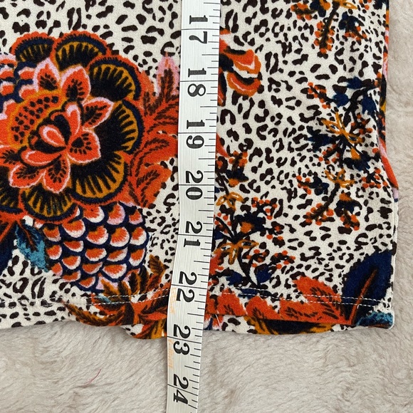 Free People Hear Me Roar Top in Neutral Top - Picture 11 of 14